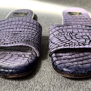 Purple Crocodile-Embossed Women's Slides
